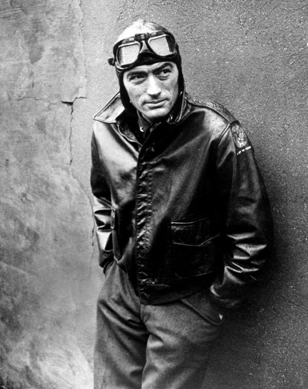 AmericaInPhotos's tweet image. Gregory Peck, 1950. Photo by Eugene Smith. #USAphotos #CoolestInterviewEver #history