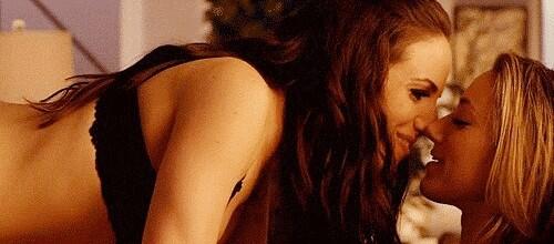 lesbianshows's tweet photo. doccubus ♡ http://t.co/tAJryDrZrx
