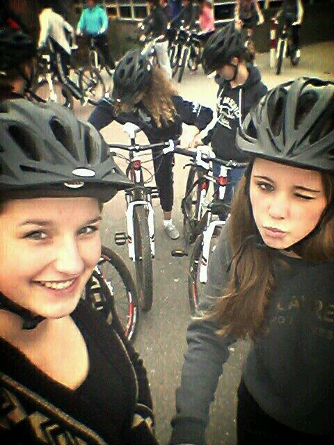 MaritBlonk's tweet photo. Was gezellig met @xx_Danie ! #moutainbiken http://t.co/9ncFAQ0oRp