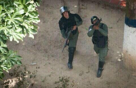 RUICESACTIVO's tweet photo. Apuntando a un edificio de #Los Ruices http://t.co/0SQ3knqObd