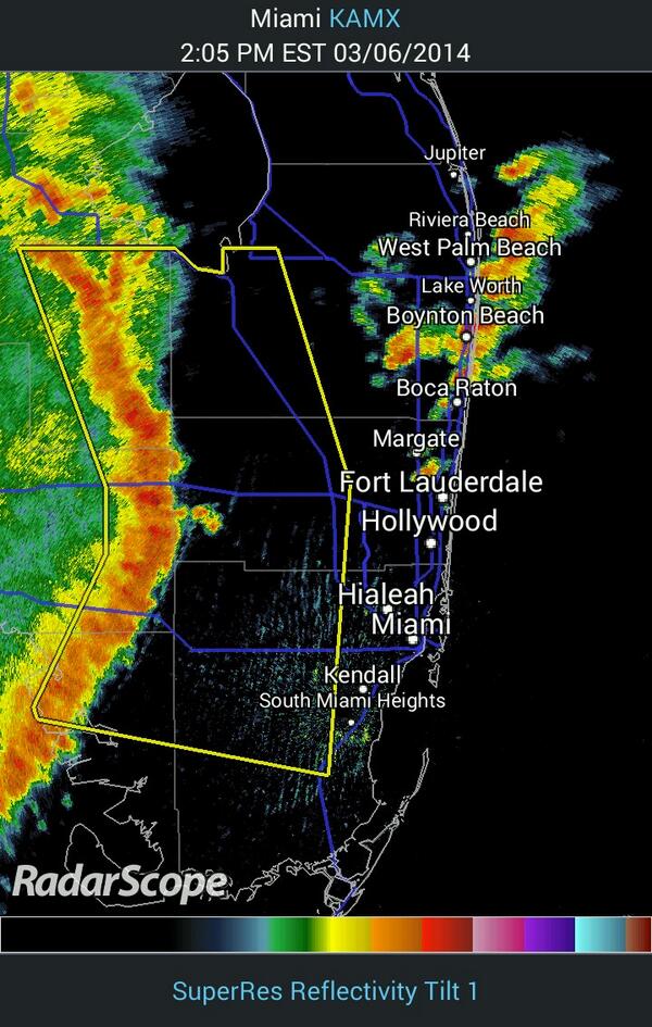 PaulFox13's tweet image. WOW! Strong winds, severe weather racing across Everglades towards Miami and Fort Lauderdale. #bowecho #skytower