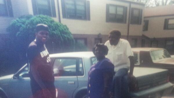 NYRobLove's tweet image. Norfolk,Va days with my folks! #TBT #ARCProductions #NSU #CutlassCrew #TeamOldsmobile #MissmyParents #Tru #Champs Luv