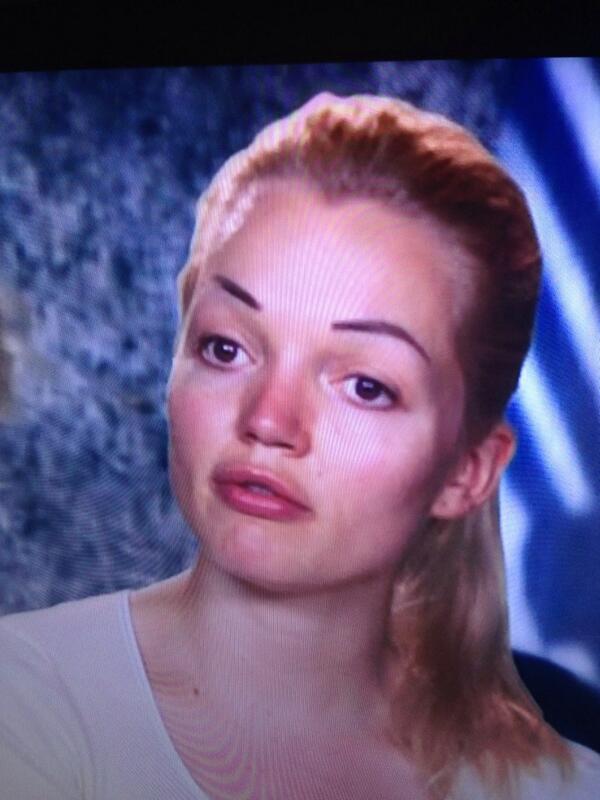 SimenSauro's tweet image. The living flappybird.