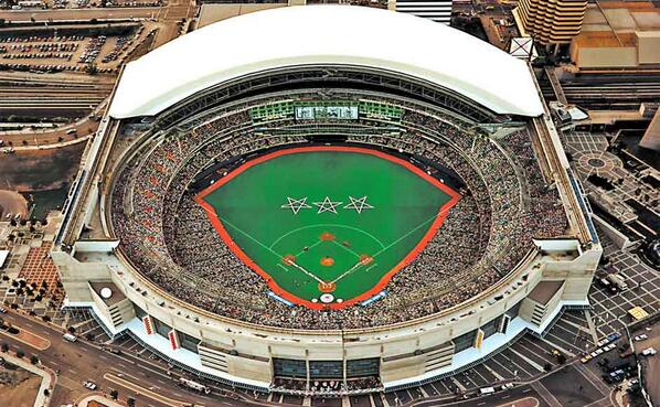 TBJLive's tweet photo. #ThrowbackThursday #Toronto180 SkyDome http://t.co/KVKg8w7wJ8