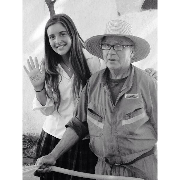 InstaList tweet media