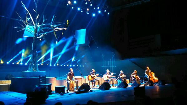Jazzazpi's tweet photo. Llagrimes que omplen els ulls dels somiadors! @obrintpas #seguirem #noéslúltim! http://t.co/1VtkeeWS37