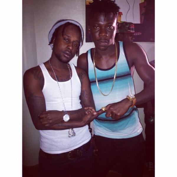 stonebwoy's tweet photo. @popcaanmusic @stonebwoyb #REGGAEDANCEHALL #TUFFUP #GHANA #REALrecREAL #GH&amp;JA http://t.co/uxB0nPKalJ