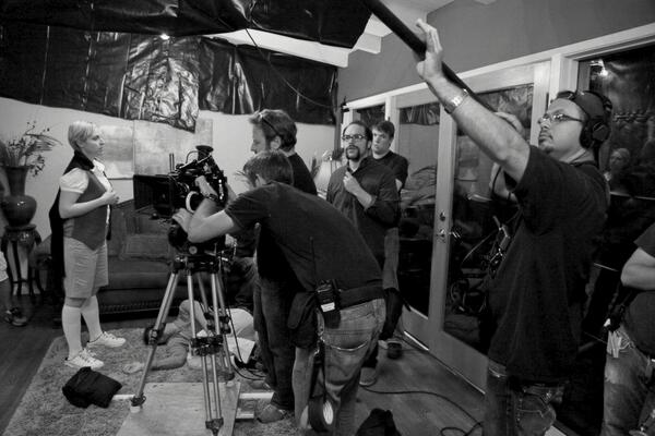 feedbaldwin's tweet photo. FEEDING MR. BALDWIN BEHIND THE SCENES Filming the most complicated showdown in the history of cinema. #tbt #indiefilm http://t.co/PrzvEwa2t5