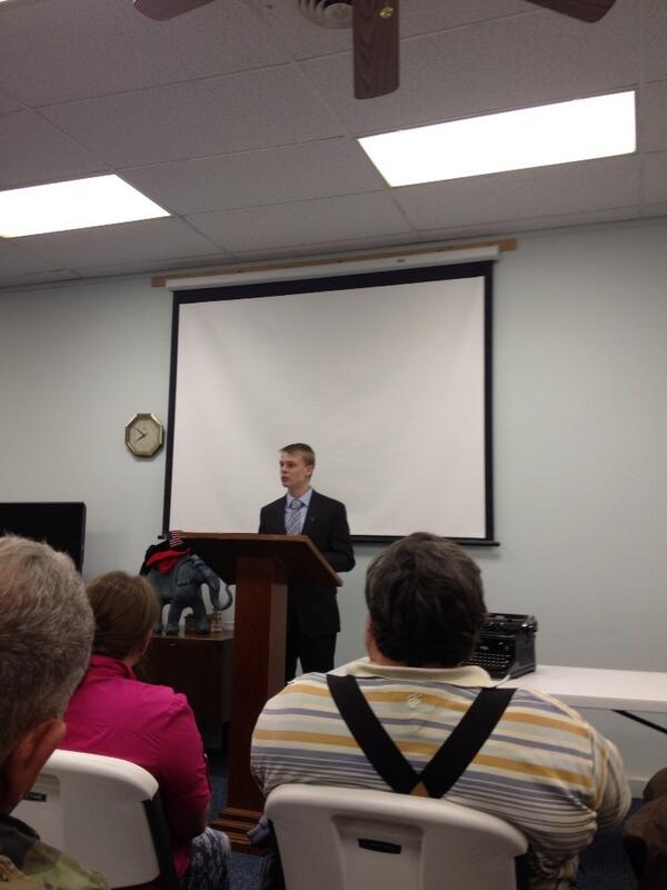 TomTopcat13's tweet photo. Justin Marshall who paged for me at the statehouse this week at the Henry county speech contest. Tonight http://t.co/WebhtwtFae