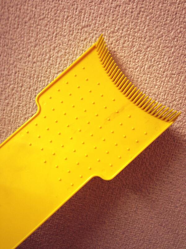 大宮 モリオフロムロンドン 中島響 Chieka Xo モリオフロムロンドンという美容室 で働いてる中島です オリジナルのカラーパレットという道具があって これで塗ると伸びて来た時に根元がぼけてプリンになりづらいです どんなカラーにしたいかにもより