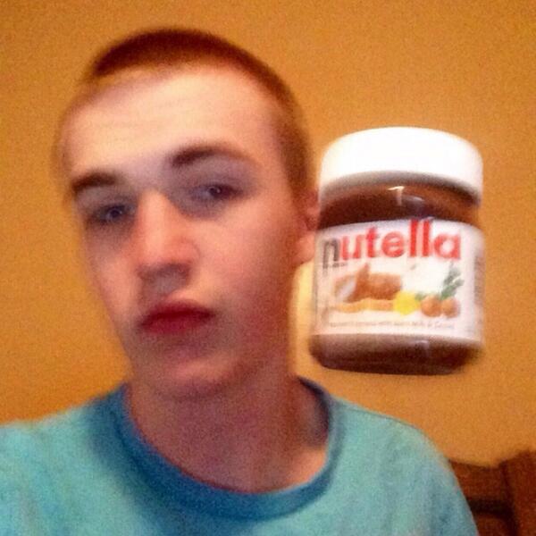 GabeDeranged's tweet photo. @lanadelayy HOW THE EFF DID YOU DO THAT THE NUTELLA IS FLOATING HOLY EFFIGG SHIT OH MY EFFING GOD http://t.co/uRzWtXn3xt