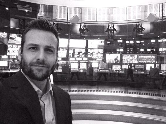 oly_party's tweet image. "@GabrielMacht: Too many selfies in two many days? #australia #kathandkim #sevennetwork http://t.co/b9lnWLmjQ4" your. Beat I love it