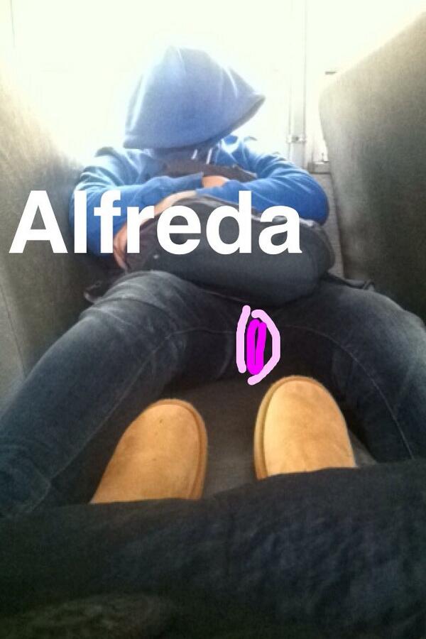 GStateofmind_'s tweet photo. #ExposedSnaps http://t.co/GxQ6kgLnIB