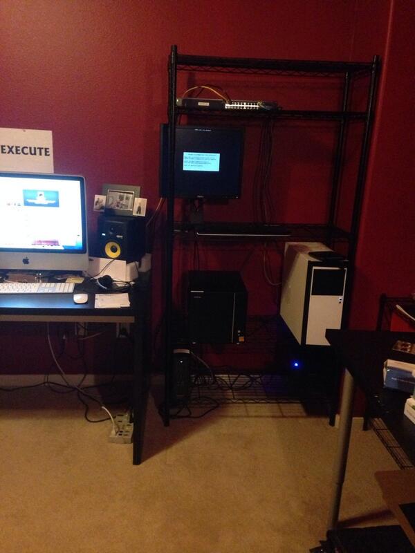 vCenterNerd's tweet image. Home lab rebuild underway. #homelabsetups #VMware #infinio #LianLi