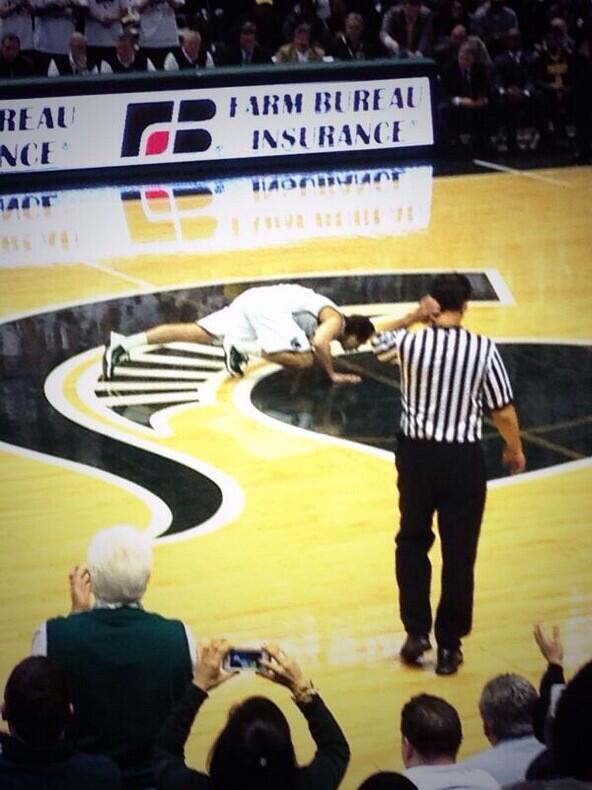 DarthBader3's tweet image. S/O to my guy Dan Chapman on senior night..proud of you brother #okemosproduct #greatflow (thanks @StefMizu)