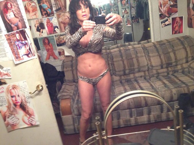 Now first show http://t.co/dWirwtZ2P7