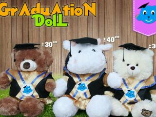 #GraduationDoll . Ready 5 . Harga 100-130rb . Hub 087835344742 . Cocok u/ Pacar/Sahabat yg Wisuda :) @Pasoepati