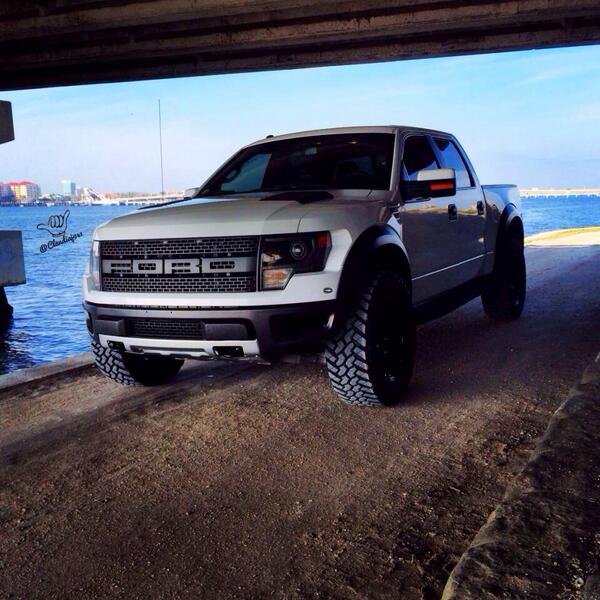 offroadraptor's tweet photo. @jimmyfallon I hear you want a truck, you should think about a Ford Raptor. It's the most badass truck on the market! http://t.co/7dcMLN8yu8