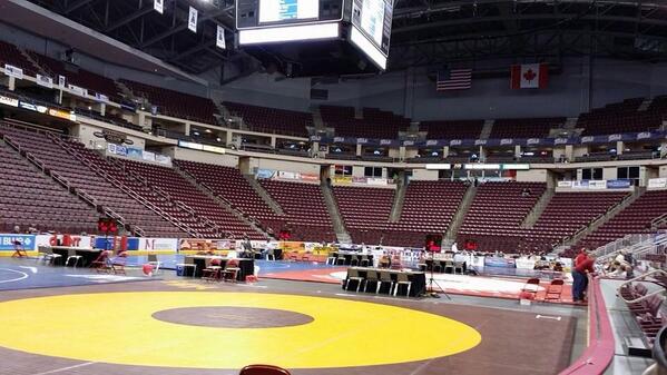 chrisyentzer's tweet photo. #PIAA #piaawrestling #states2014 #wrestling #Hershey http://t.co/3AdTobiuD6
