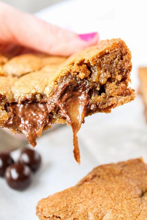 Cravings4Food's tweet photo. Butterscotch Caramel Brown Butter Blondies http://t.co/g8Sxr4RbDx