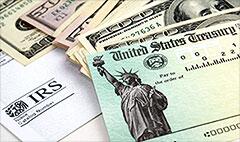 CNNBusiness's tweet photo. Good news #taxpayers: The average 2013 #refund is $3,034. @jjsahadi http://t.co/X0nF87BquY http://t.co/NBViFqW6BE