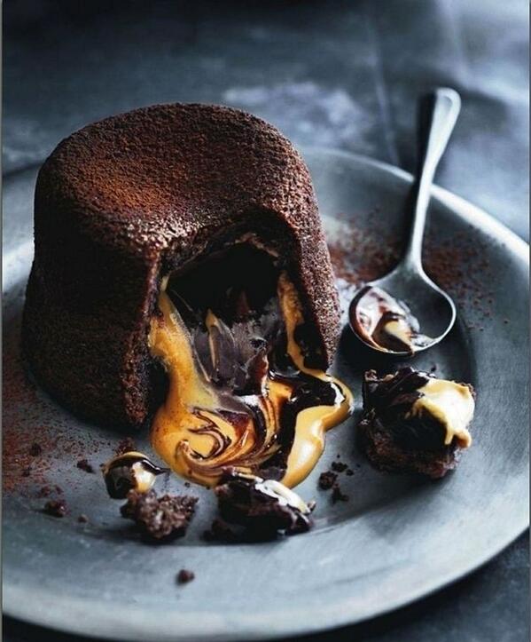 GuiltyPleasur59's tweet photo. You'll not resist for a long time ! NEW Molten Peanut Butter &amp; Chocolate Fondant Cakes @GuiltyPleasur59  #IESEGSMM http://t.co/pFk5f2ZrAt