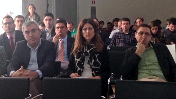 Juanfradelgado's tweet photo. Comenzando #SparkLabAND @tc_europe @telecentreorg http://t.co/VpjC0R92Hd