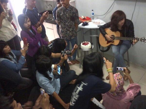 DHERACTIONS's tweet photo. #2ndanniversaryDHERACTIONS #sharepictureDERA http://t.co/BPor4qamwe