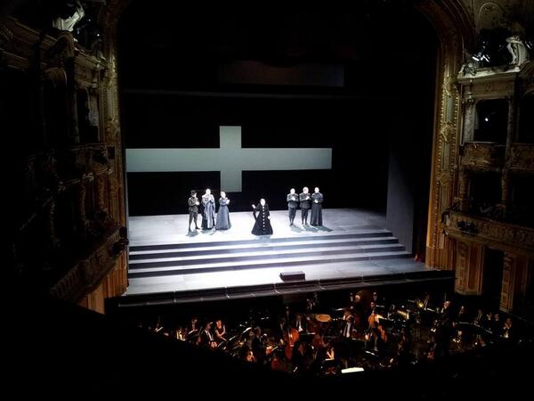 tamar_iveri's tweet photo. curtain call DON CARLO at @operzuerich , 1 March 2014 with @FabLuisi , F Sartori, V Simeoni, R Pape &amp; M Volle http://t.co/s4jCsKS2yA
