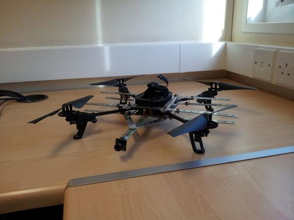 HCICT_RobynS's tweet photo. the drone with a meccano frame http://t.co/oh6ajvN7eK