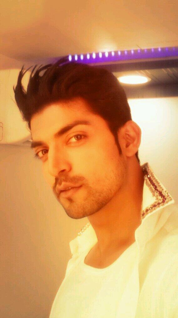 GurmeetGC's tweet photo. Shooting for indias got talent finale #colors http://t.co/kIEUVEWsUh