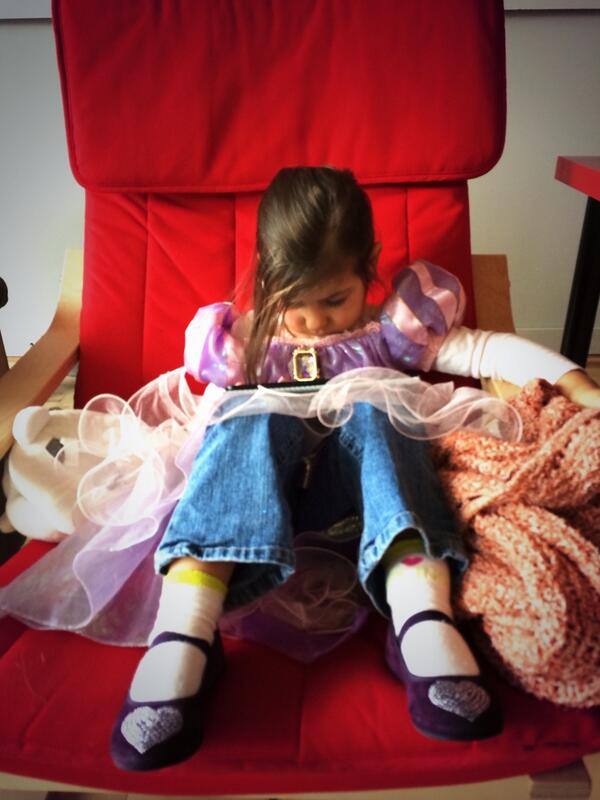 JeffSnader's tweet photo. She knows how to rock it in the office. #MLU #futurecommish http://t.co/p762CWA5fG