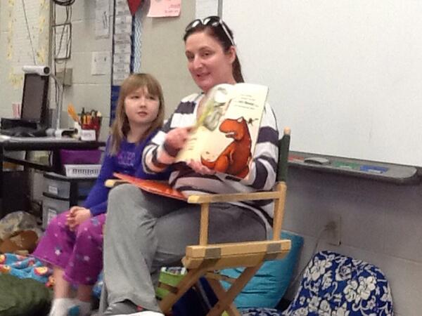 JMullannix's tweet photo. Thank you for reading to us Ms. Simpson! http://t.co/PdPfjiQ4JM