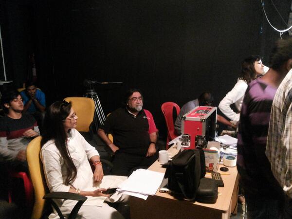 JointMumbai's tweet photo. Pralhad Kakkar At the Shoot With @sureshnmenon for an upcoming video 
#womensday #WomensDay2014 http://t.co/GlBdOId5Hf