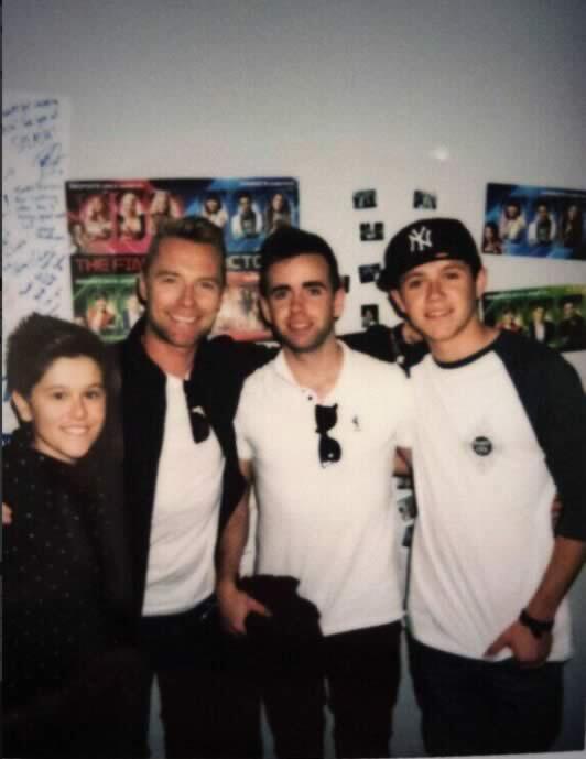 directionersODF's tweet photo. #directioners http://t.co/SI6ZoBSyGW