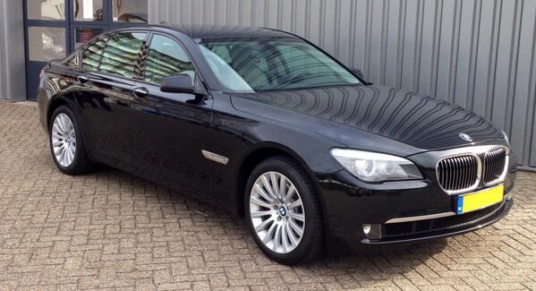 ZuidOostAuto's tweet photo. ZUID OOST VINDT  BMW 740i High Executive #Vindopdracht #Maatwerk beste #Business deals http://t.co/92RjndlQK9 http://t.co/KBpZeiFgV6