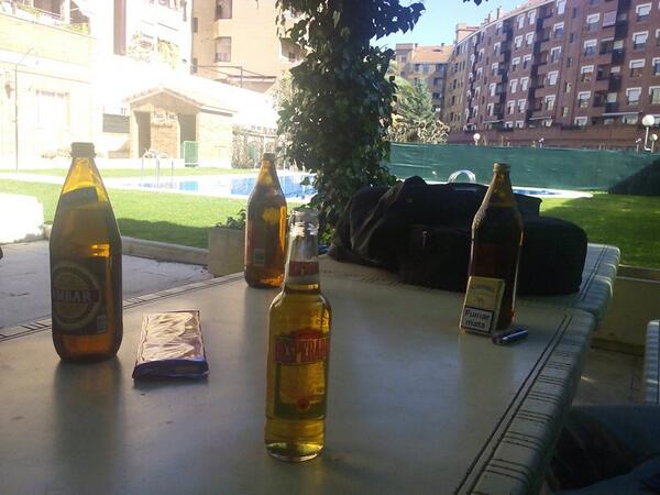 SergioDelRio12's tweet photo. Esto me recuerda cada vez mas a esas mañanas verano con @Edu_222, @fedberr y #Gajate jajaja http://t.co/WibnvRzzTi