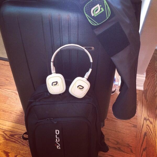 ASTROGaming's tweet photo. #GreenWall GLHF! RT @optich3cz: Off to #CODChamps qualifiers! #Roadwarrior #a38 #Scoutbackpack http://t.co/l4FfOW0Gmp #ASTROfamily