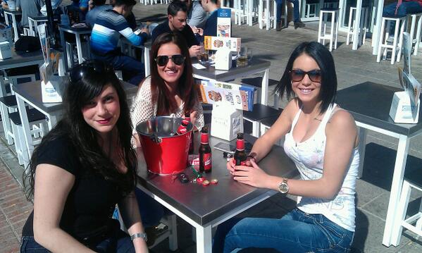 cr_miri's tweet photo. Cerbesitass al solitooo @isasg91 @BelenCalvente http://t.co/BvYIGtsDD9