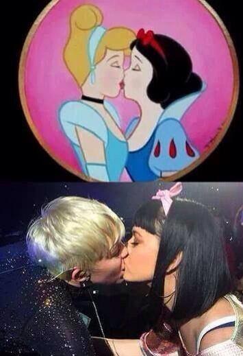 Nicole_Lauri's tweet image. 💋👅 @MileyCyrus &amp;amp; @katyperry