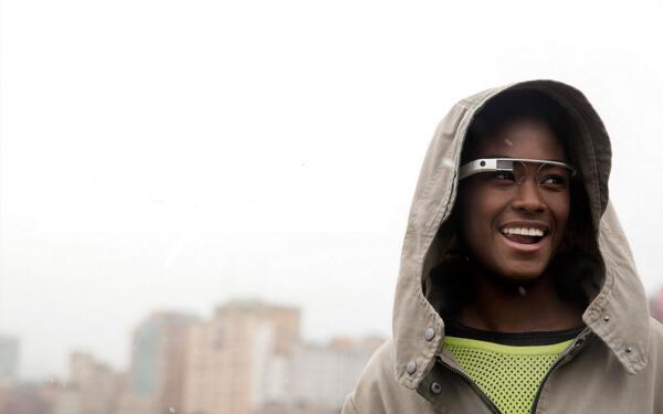 LeCreaWeb's tweet photo. [IDEES] Voici une centaine d'idées pour applications pour Google Glass sur @Goglasses : 
http://t.co/nuNry6erEA http://t.co/oKtk1o3yGh