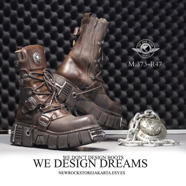Dark Brown?
Yes.

M.374-R47
Special release.

Available only for size 40

#newarrival