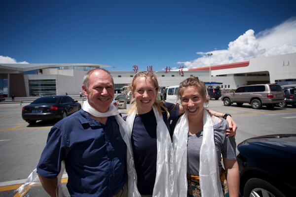 Day 5: <a href="/AugustaXThomson/">Augusta X. Thomson</a>, <a href="/larankyeo/">Lara Koerner-Yeo</a>, and Don Nelson land in Tibet for 2012 Kailash expedition. #MemoriesofKailash