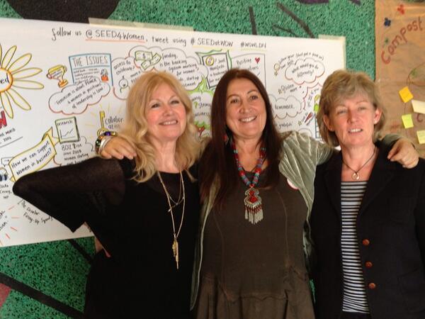 clairehol's tweet photo. Lovely ladies! ❤@seed4women @pineappledance @helenhumphrey83 with my little drawing behind! #WOWLDN  #seedatwow http://t.co/jErMbkeeT2