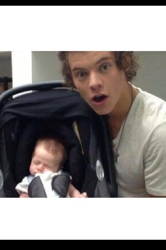 josmelbgdr's tweet photo. “@harrymelbgdr: Piango, me l'hanno fatta in ospedale http://t.co/JRaoKT8Ubd”