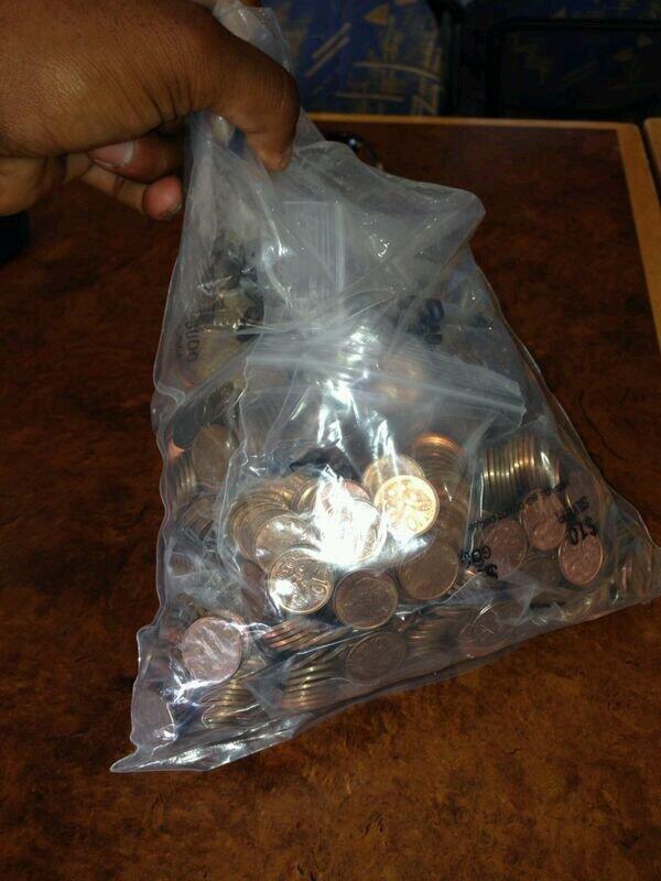 scottbstyris's tweet photo. thanks @BigCall13 for loaning me $200. #debtrepaid #10c #yourewelcome http://t.co/XGDTMAOXW1