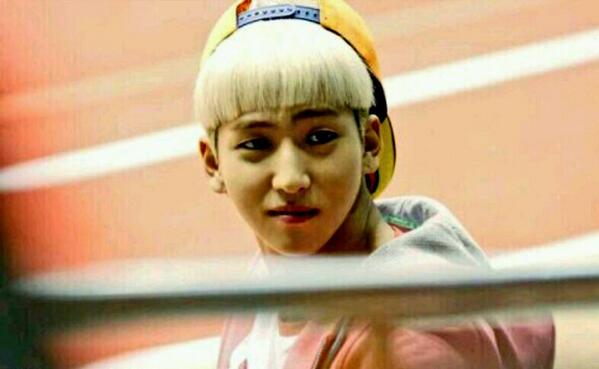 hjkang0318's tweet photo. 캿!  역시잘생겻어~바로쨩!바로쨩! http://t.co/6GIf51MDMo