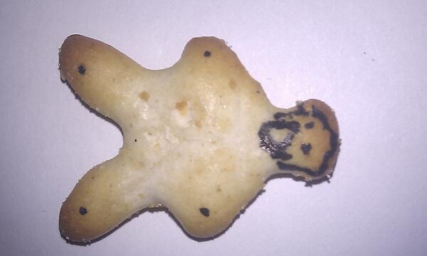 mirren39's tweet photo. Getting close to Easter. Jesus on a biscuit. It's miracle! http://t.co/C2v7H6yObe
