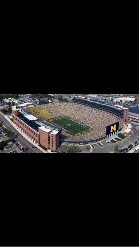bestraditions's tweet photo. The Big House: University of Michigan http://t.co/Zd0MvmCpKd