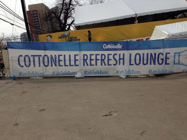 Andylanger's tweet photo. I wonder if the Cottonelle Lounge has #boldmissions too and what you'd win? Creed tix maybe? (pic from @nealpollack) http://t.co/kjUYzoNCxz